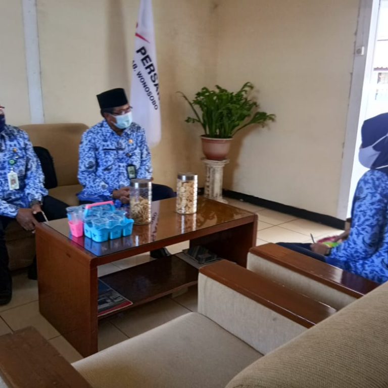 Kasi PAIS Kankemenag Kab. Wonosobo dan Wakil Bupati Sinergis Perhatikan SD, SMP, dan SMA