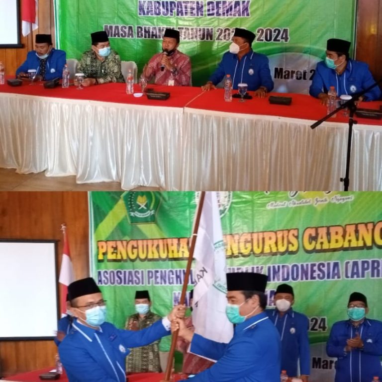 Kepala Kankemenag Kab. Demak Kukuhkan Pengurus APRI Cabang Demak Masa Bakti 2020-2024