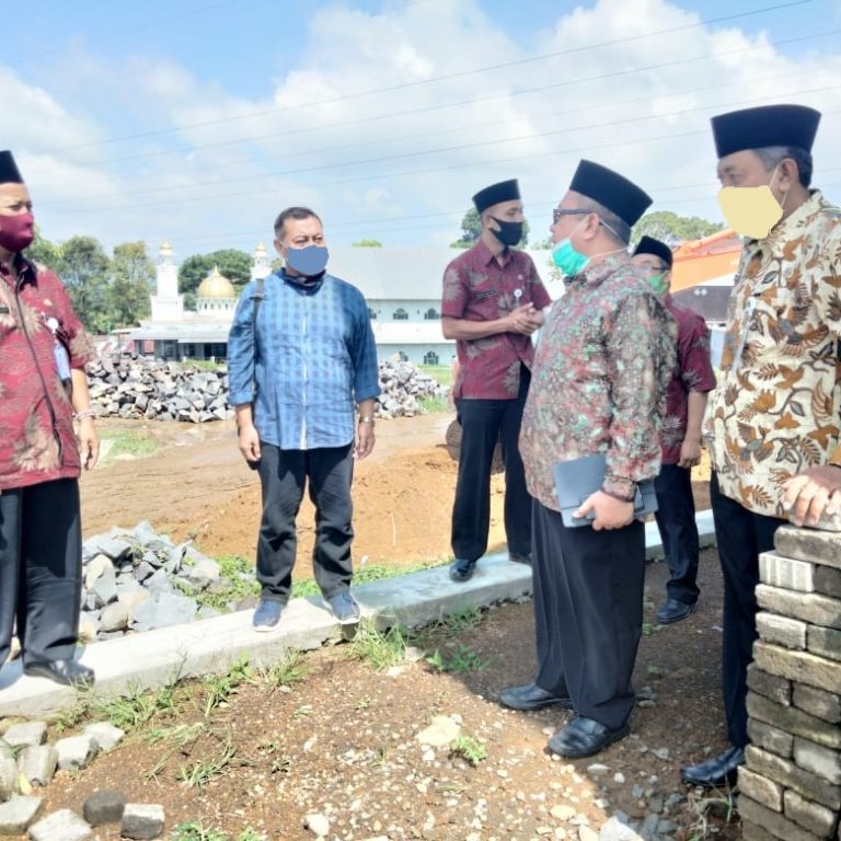 Dirjen KSKK Sempatkan Meninjau Progres Pembangunan SBSN MAN 2 Wonosobo