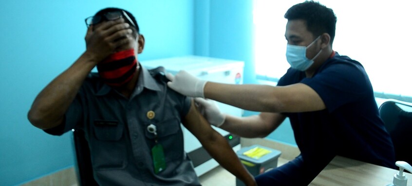 ASN Kemenag Banyumas Ikuti Vaksinasi Tahap Dua