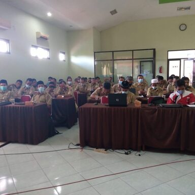 Guru PAI  Harus Melek IT, Umur Bukan Alasan Mundurnya Semangat Belajar