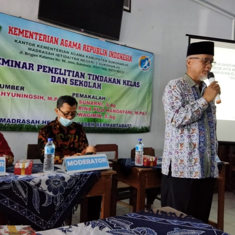 Tingkatkan Kualitas Pembelajaran Daring, Dua Guru Min 2 Sukoharjo Seminarkan PTK