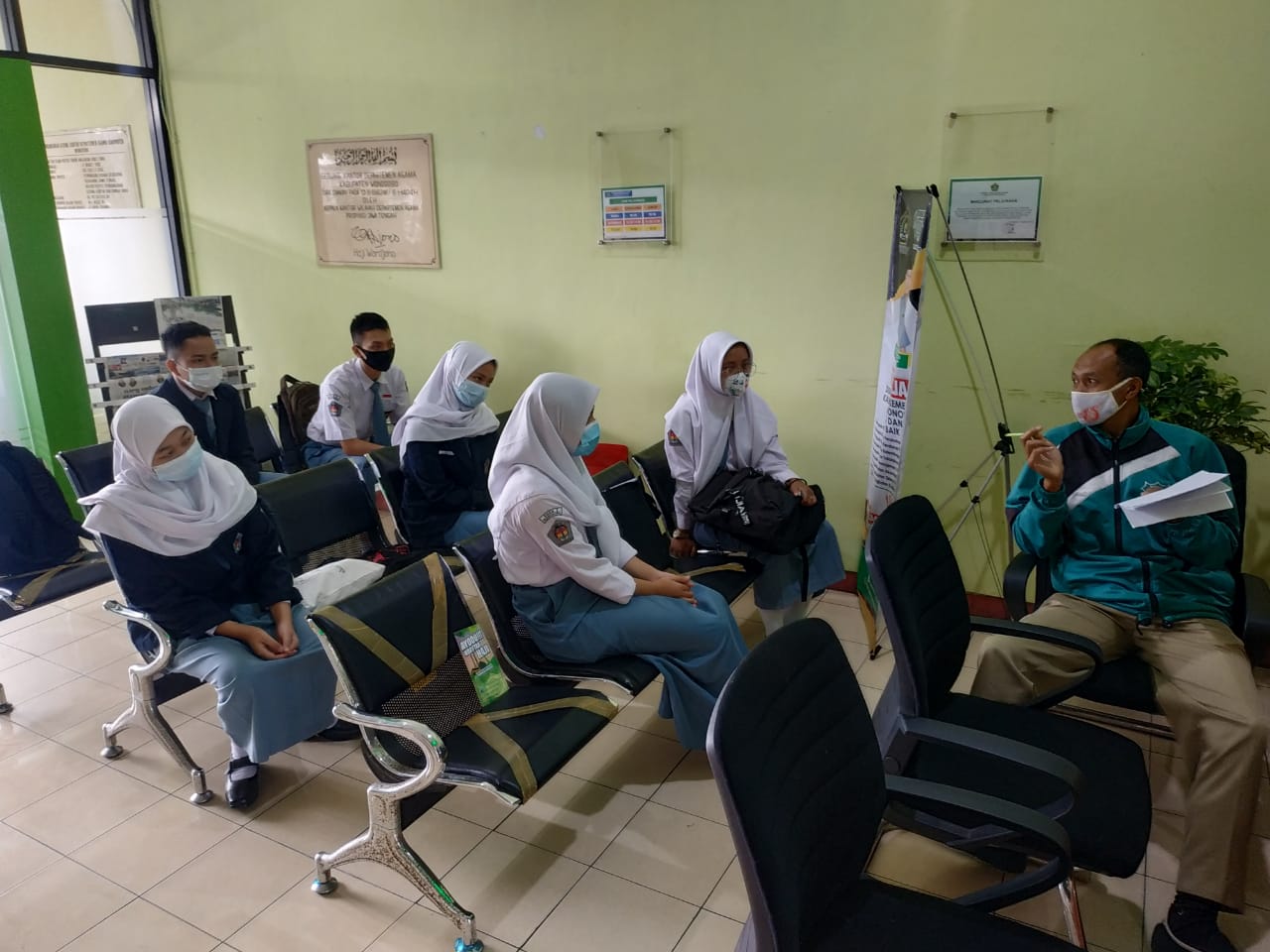 Sinergi Dengan Lembaga Pendidikan : Kankemenag Kab. Wonosobo Terima Enam Siswa Magang