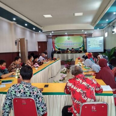 Muiz Wakili Kabid PAI Kanwil Kemenag Jateng Terangkan Peran Strategis Data EMIS Untuk Kualifikasi Pendidikan