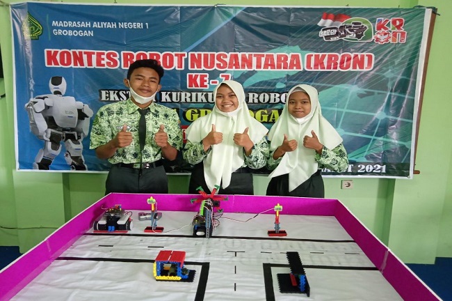 Tim Robotik Man 1 Grobogan Meraih Bronze Medal Di Kontes Robot Nusantara Kron 2021 Kantor 7053