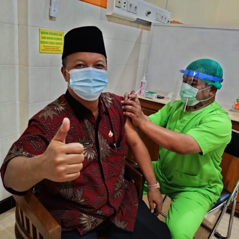Sejumlah 86 Jajaran MAN 2 Wonosobo Divaksin Tahap Pertama 