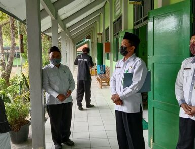 Kakankemenag Tinjau Hari Terakhir Pelaksanaan Ujian Daring MAN 1 Rembang