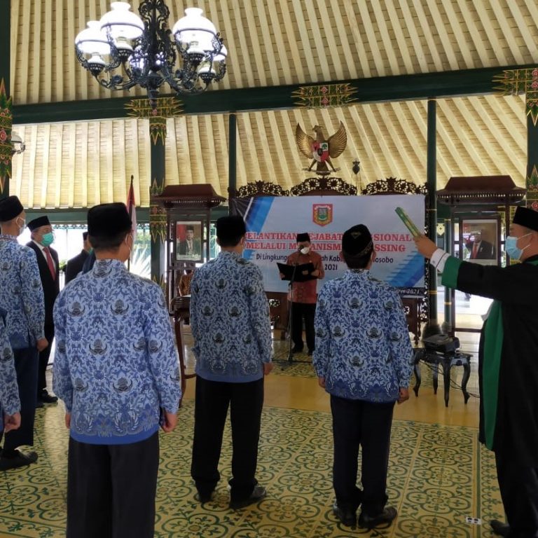 Pengambilan Sumpah Jabatan Pejabat Lingkungan Pemerintah Kab. Wonosobo : Bimas Islam Kankemenag Kab. Wonosobo Hadir Penuhi Undangan