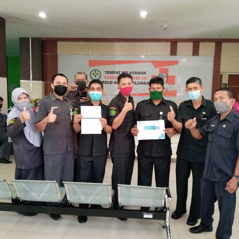 Pegawai Kemenag Demak Jalani Vaksinasi Covid-19 Tahap 2