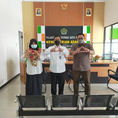 Arsiparis Biro Umum Sekjen Kemenag RI lakukan Monitoring Kearsipan di Kemenag Salatiga
