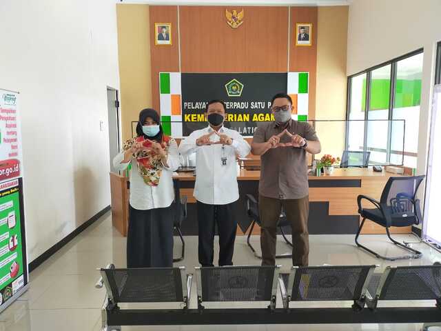 Arsiparis Biro Umum Sekjen Kemenag RI lakukan Monitoring Kearsipan di Kemenag Salatiga