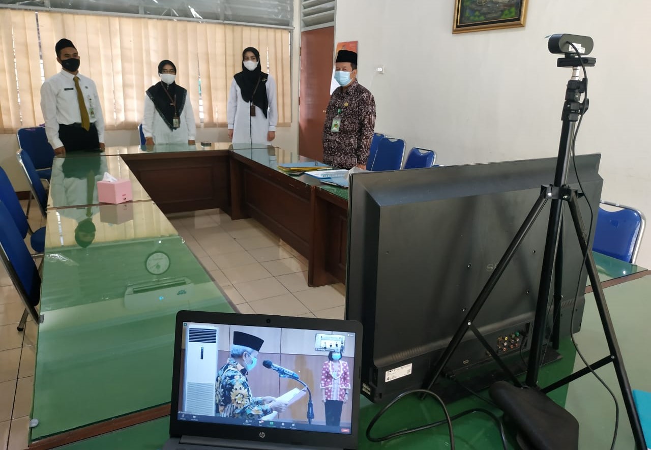 Inpasing Jabatan Fungsional Tertentu : Tiga ASN Kemenag Wonosobo Dilantik Secara Virtual