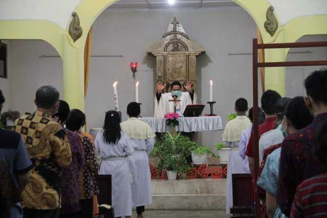 Di Suasana Pandemi Covid-19, Umat Kristiani Di Wonogiri Rayakan Paskah Dengan Aman dan Hikmat