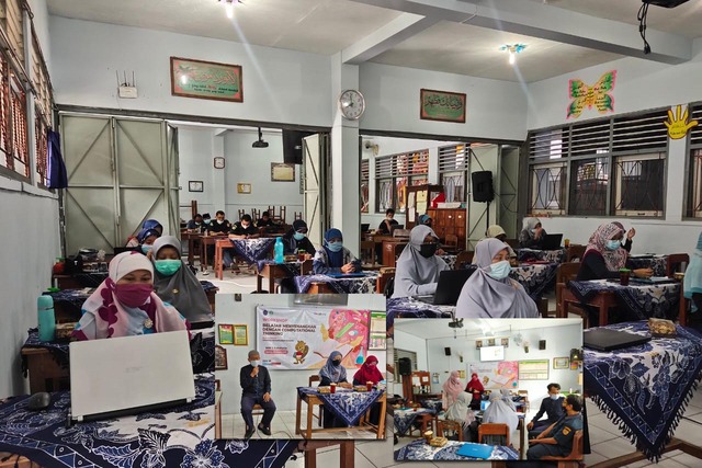 Kembali Hadir di MIN 2 Sukoharjo Tim Bebras UMS Tantang Guru Berpikir Kreatif