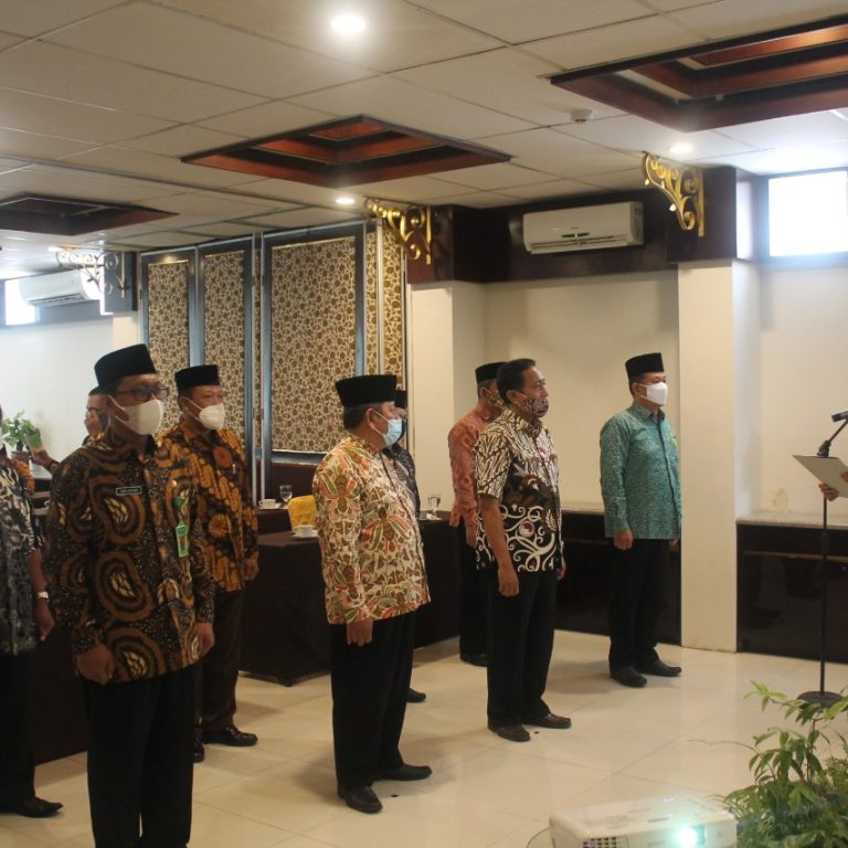 Divisi Mediasi dan Fasilitasi FKUB Kemenag Kota Surakarta dikukuhkan Teguh Prakosa
