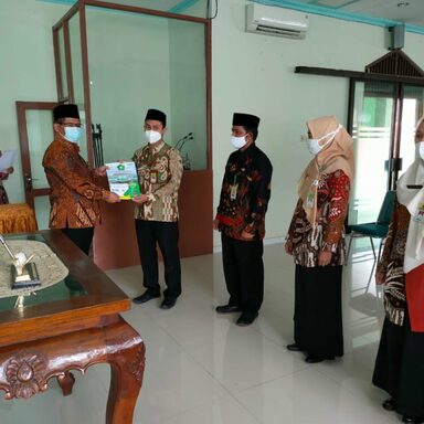 Wiharso Melantik 30 Pejabat Fungsional Tertentu di Lingkungan Kantor Kementerian Agama Kab. Karanganyar