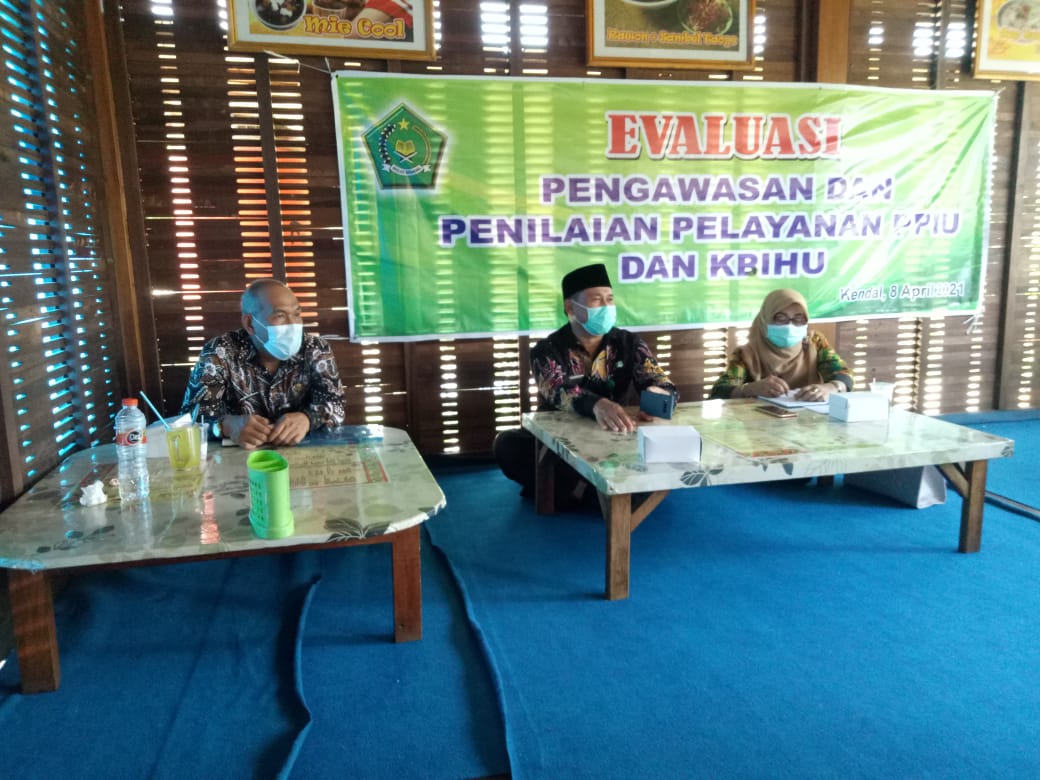 Kemenag Kendal Evaluasi Pengawasan dan Penilaian Pelayanan PPIU dan KBIHU