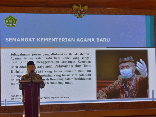 Pembinaan ASN, Sekjen Kemenag RI Ajak Implementasikan Moderasi Beragama