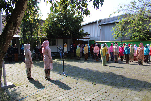 Kemenag Gelar Upacara Peringatan Hari Kartini
