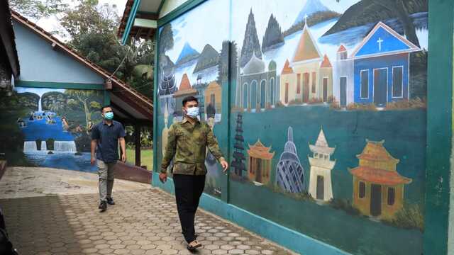 MI Maarif NU 1 Cilongok Bangun Sadar Berbhineka Lewat Lukisan