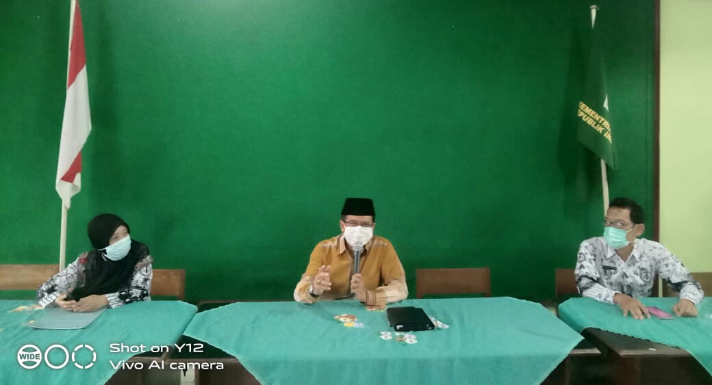 Kuatkan Soliditas PGRI Cabang Khusus Adakan Pertemuan