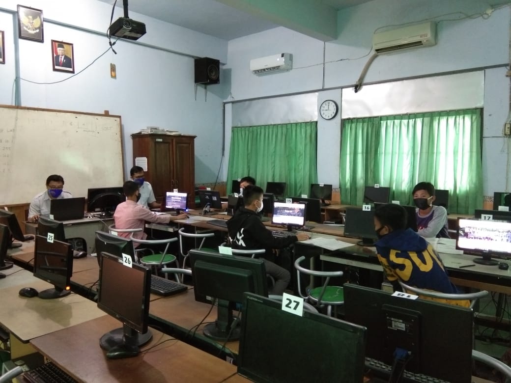 Siswa MIN 1 Sukoharjo Gunakan Google Form untuk Ujian