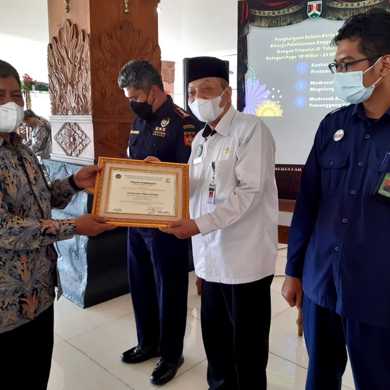 Kemenag Kota Magelang Raih Penghargaan Satuan Kerja Terbaik Pertama Dari KPPN Magelang
