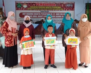 DWP Kecamatan Karangkobar Sabet Juara I Lomba Mewarnai Kaligrafi