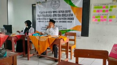 Literasi Dalam Peningkatan Profesional Pada KKG MI Kecamatan Larangan