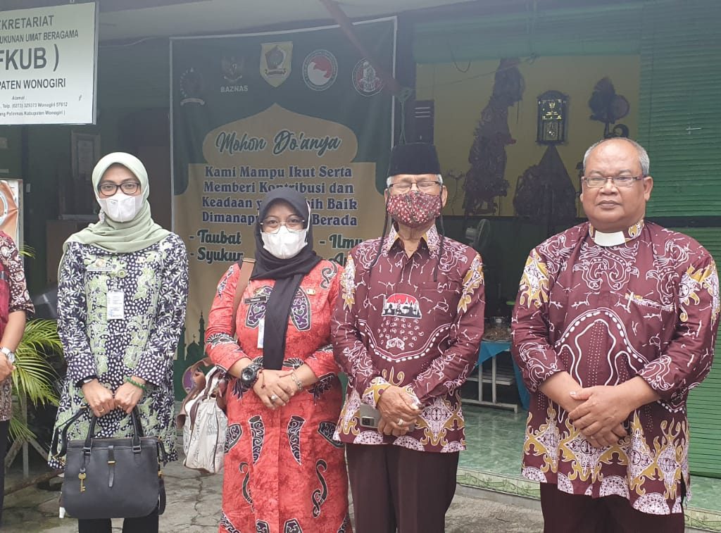 Kantor Wilayah Kementerian Agama Provinsi Jawa Tengah melalui Subbag Ortala dan KUB melakukan monitoring, Kamis (9/12) di Sekretariatan FKUB Wonogiri