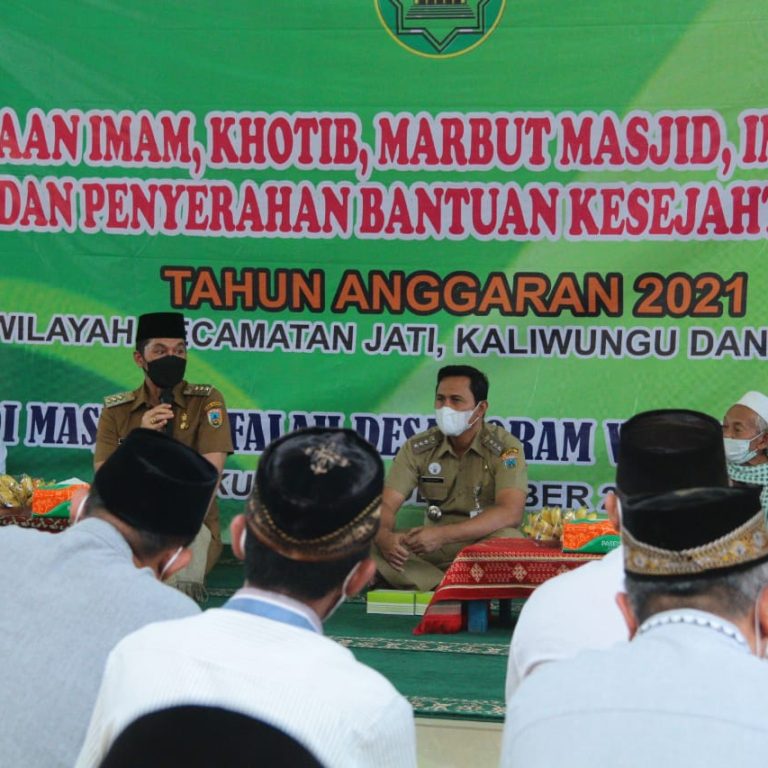 Pengurus Masjid dan Mushola Mendapat Bantuan Kesejahteraan dari Pemda