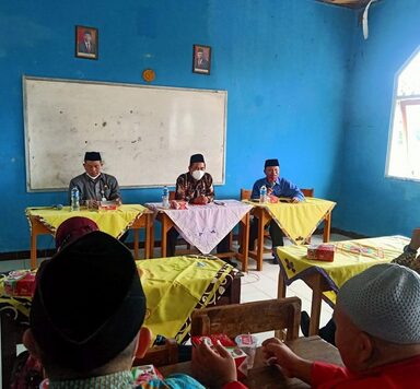 Pembinaan Bagi Kepala MTs dan Bendahara BOP, BOS dan TPG se-Kecamatan Losari