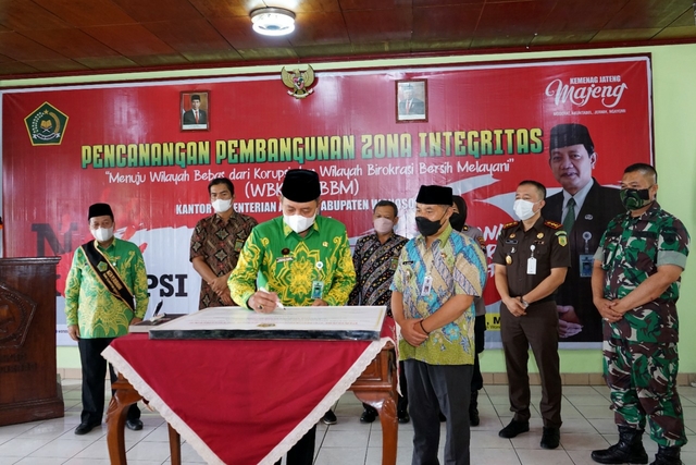 Wujudkan WBK-WBBM, Kankemenag Kab. Wonosobo Canangkan Pembangunan ZI