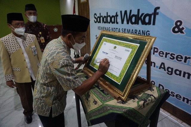 Kakankemenag Kota Semarang Luncurkan Sahabat Wakaf dan Ngobar Waskita