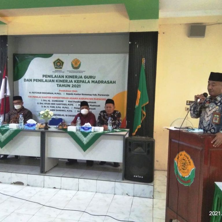 Guru Hendaknya menjadi Pelayan Siswa