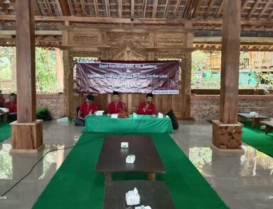 Guru Agar Tidak Terpancang pada Pembelajaran LKS