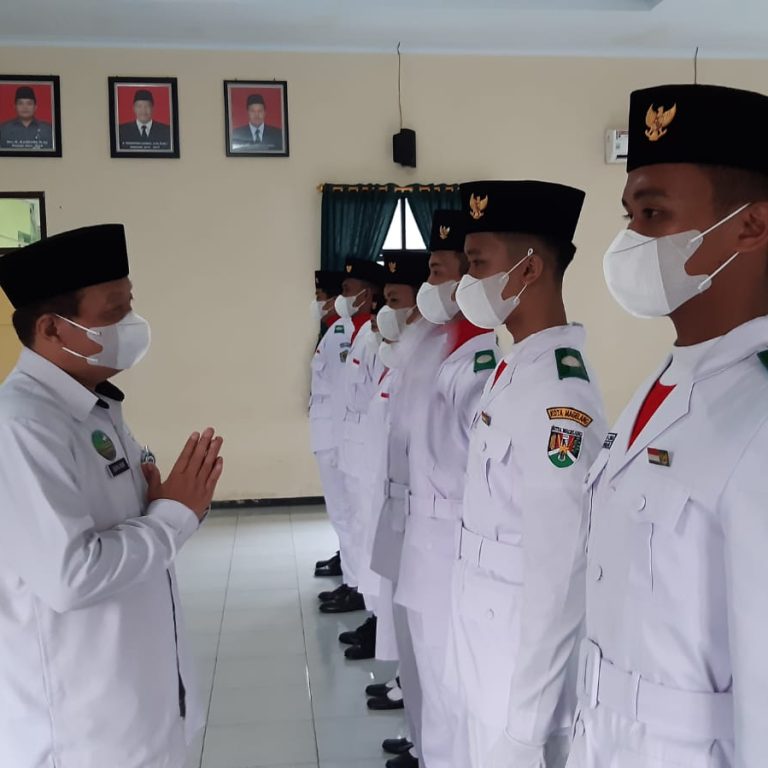 Paskibra MAN Kota Magelang Sukses Kibarkan Sang Saka Merah Putih Dalam Upacara HAB Ke-76