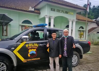 KUA dan Polsek Pejawaran Bersinergi Cerahkan Umat Melalui Majelis Taklim
