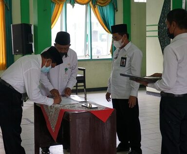 Komitmen Bersama Pejabat Kemenag Brebes Dalam Pembangunan ZI
