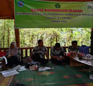 Guru-Guru PAI SD Sekabupaten Brebes Siap Menyongsong Kurikulum Baru