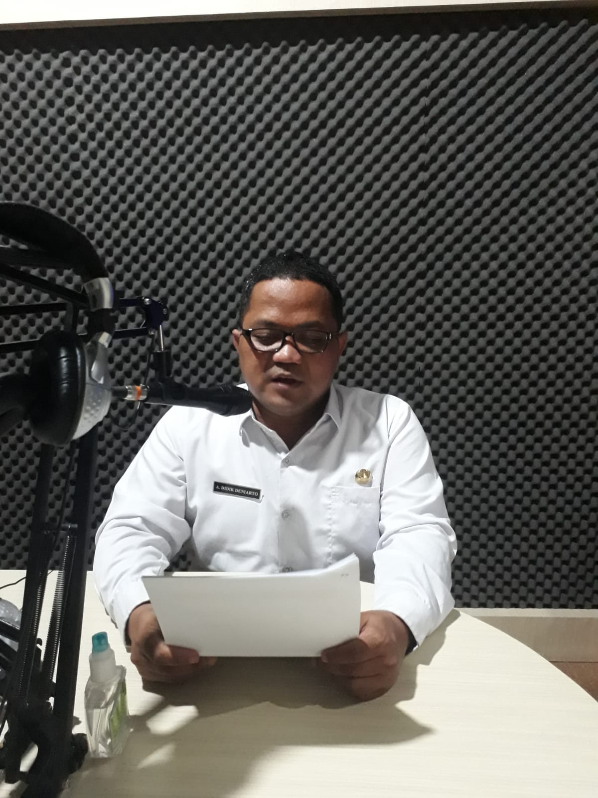 Penyuluh Agama Katolik Berikan Penyuluhan Melalui Siaran Radio
