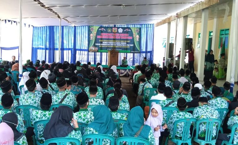 Bimbingan Teknis Kurikulum Madrasah Diniyah FKDT Wonosobo