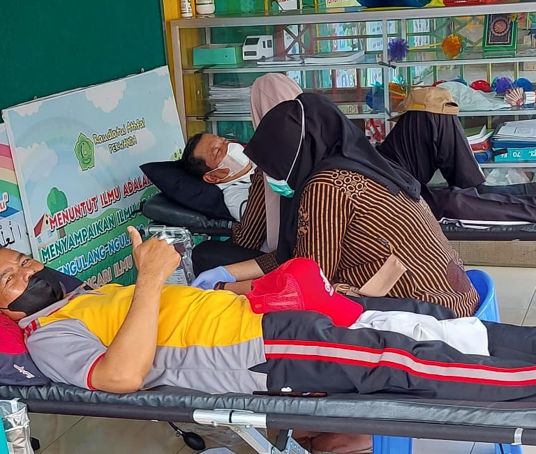 Bhakti Sosial Donor Darah, Kankemenag Kab. Wonosobo Kumpulkan 108 Kantong Darah