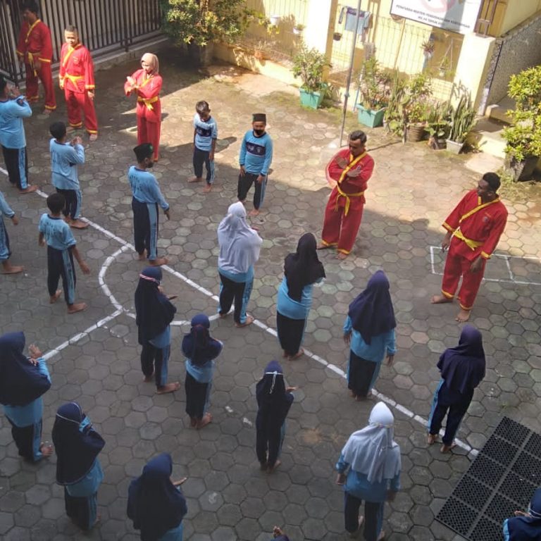 Sosialisasi Tapak Suci Dari Mahasiswa Universitas Muhammadiyah Pekajangan Pekalongan