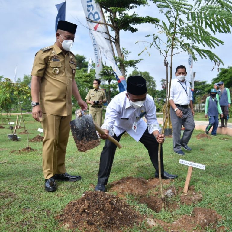 Kemenag Kebumen Tanam 5000 Batang Pohon Moderasi Beragama