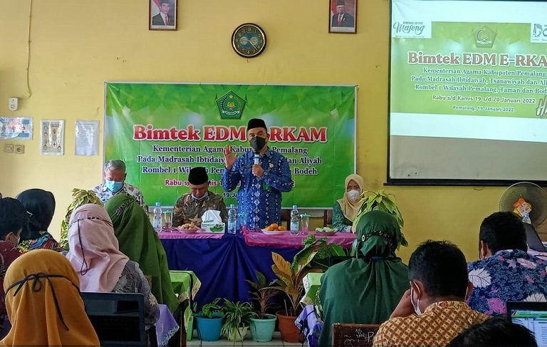 Madrasah di Kab. Pemalang Ikuti Bimtek EDM E-RKAM