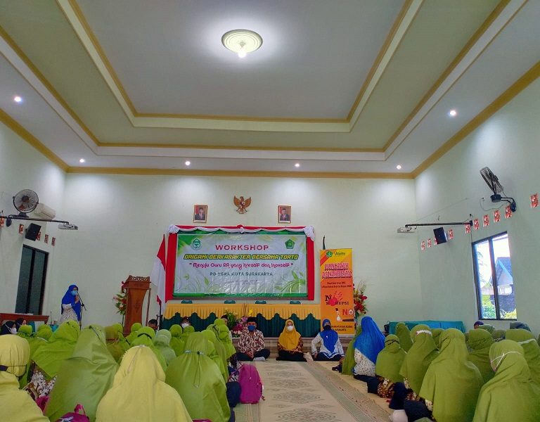 Guru RA dalami teknik origami