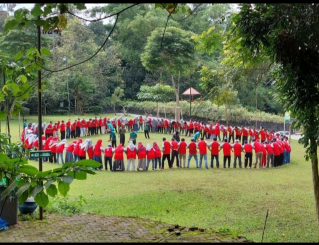Melalui Permainan Outbound, Setiap Pegawai Diimbau Untuk Mengambil Peran