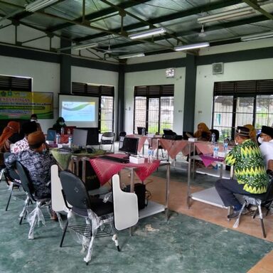 TIK Adakan Pendampingan e-RKAM di MTs Al-Madinah Sarang