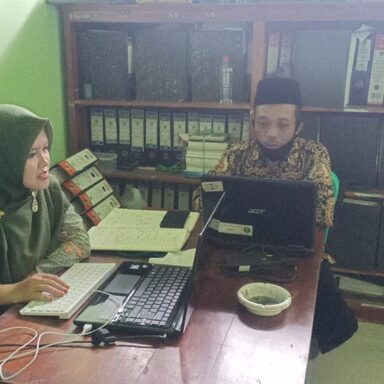 Tindaklanjuti Pembinaan, KUA Percepat Input Data Nikah di Simkah Web